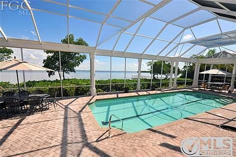 Very Private Pool Area with Outdoor Kitchen