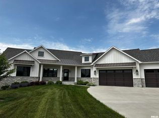 5606 Willmeyer Dr, Bettendorf, IA 52722