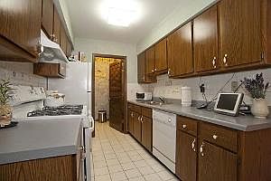 5th image of 7609 Bristol Ct APT B
