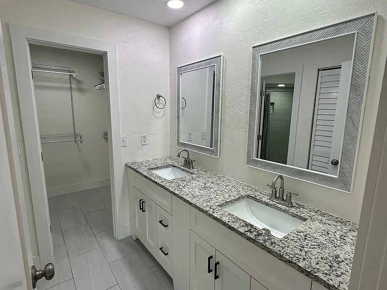 702 Green Rd — Photo 12