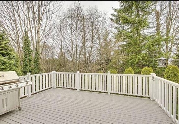 3rd image of 16496 SE 56th Pl