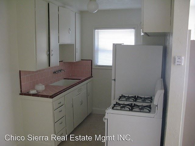 1st image of 1143 Oakdale St #1143