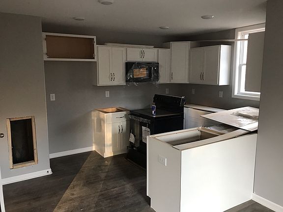 4th image of 200 Woody Hills Dr