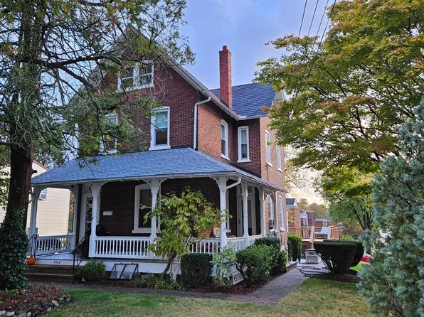 402 N 5th Ave, Royersford, PA 19468