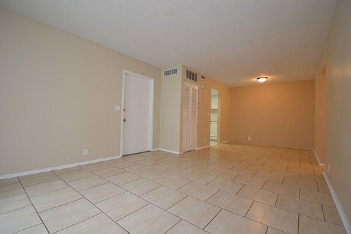 3rd image of 20 Sheoah 13 Blvd