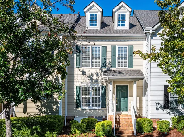 313 Madison Grove Pl, Cary, NC 27519
