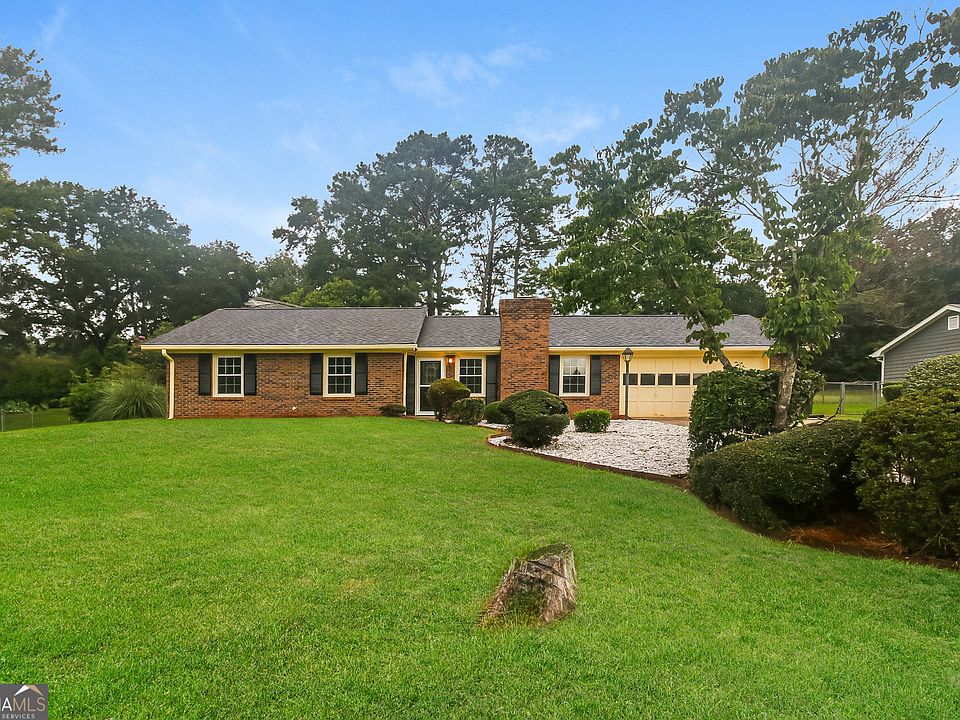 1st image of 3413 Creekwood Dr SE