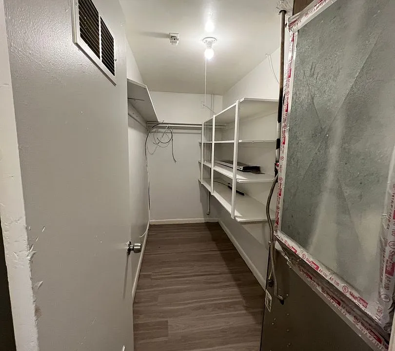 2 Bedroom 1 Bathroom in Delmar Parkway