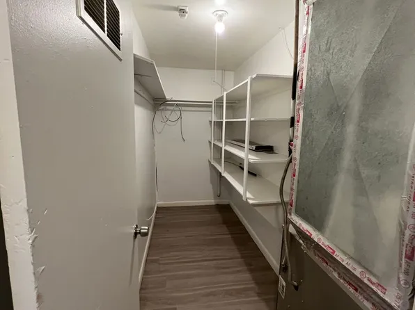 2 Bedroom 1 Bathroom in Delmar Parkway, 1434 Joliet St, Aurora, CO 80010