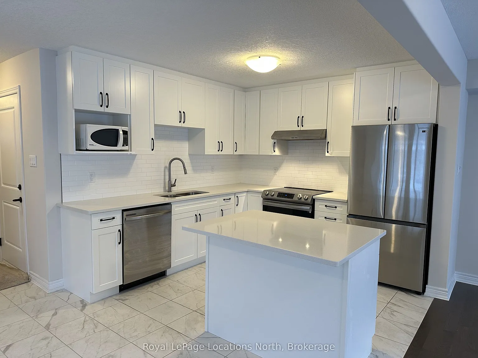 3 bed, $2,500 — Photo 4