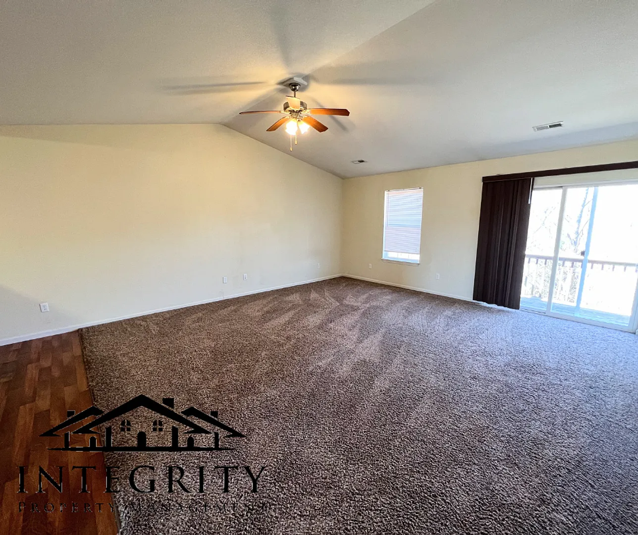 21049 Harbor Lane — Photo 3