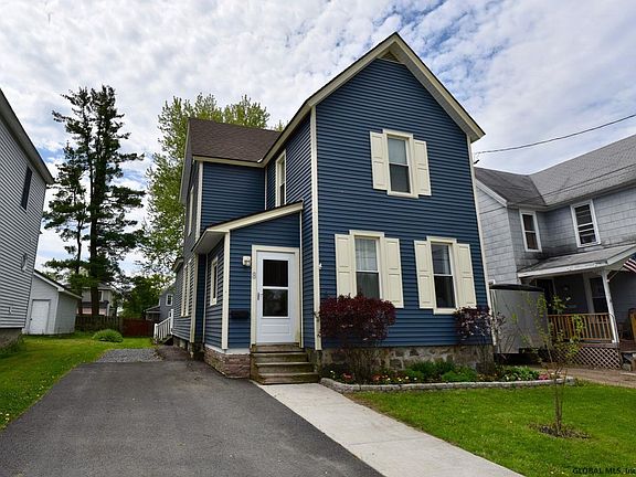3rd image of 8 Walnut Ave