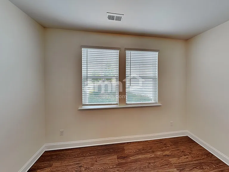 6177 Rosemore Ln — Photo 12
