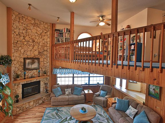 4th image of 6151 Shoreline Dr