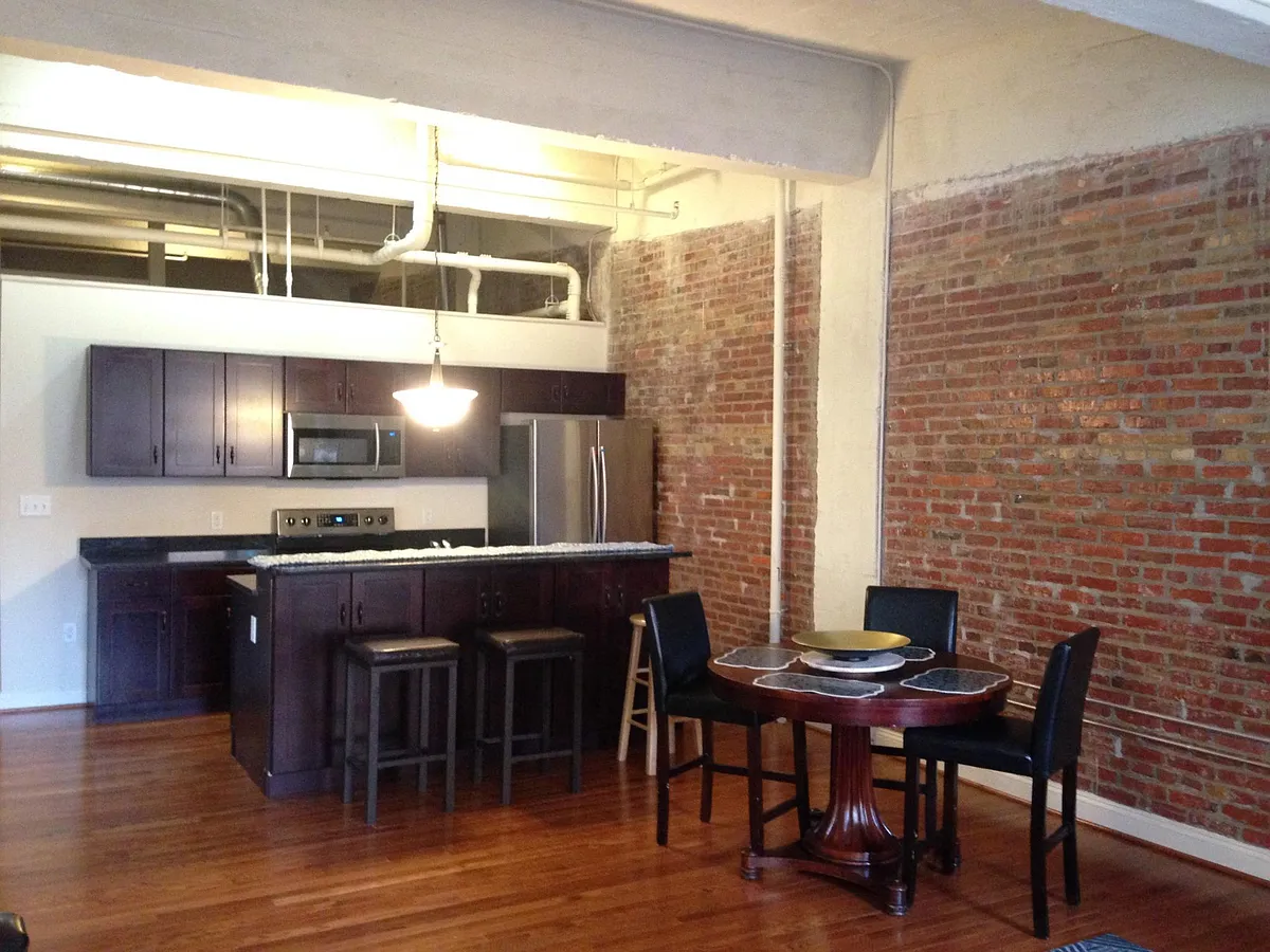 Building Photo - 311 W Baltimore St #104