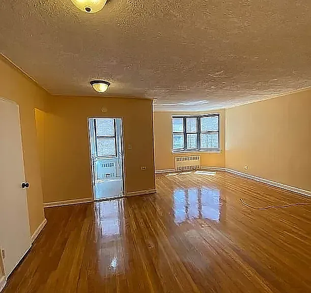 180 E 17th St #610 — Photo 1