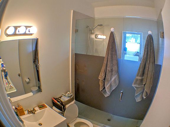 Bathroom & Shower