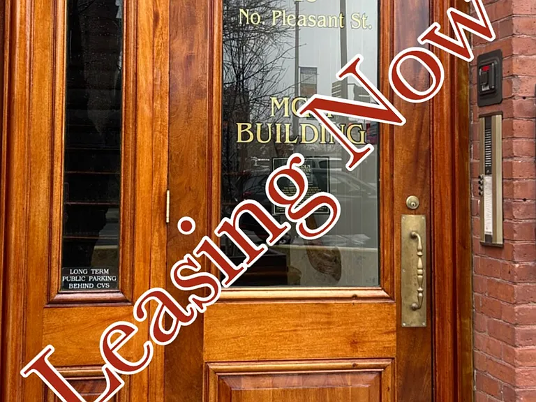 15 N Pleasant St #2S — Photo 2