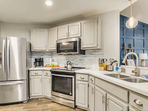 2nd image of 1765 Marseille Dr
