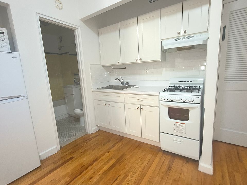 1st image of 1640 York Ave APT 3D