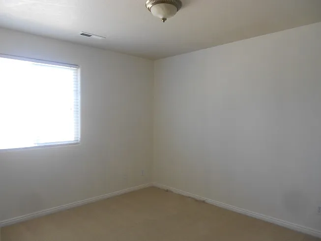 1078 S 500 East Cir — Photo 5