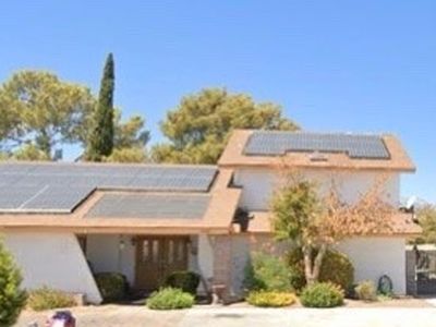 2909 N Michael Way, Las Vegas, NV, 89108