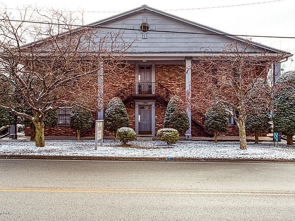 2nd image of 1924 Goldsmith Ln Unit 43