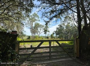 224 Ivanhoe Dr, Satsuma, FL 32189