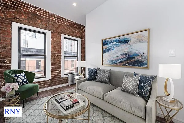 Rented by REAL New York | media 14