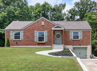 1716 Valley Rd, Clarksville, TN 37043