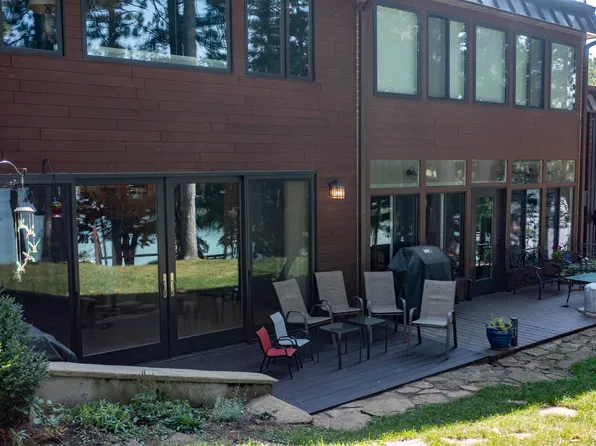 E1280 County Road Q APT 3, Waupaca, WI 54981