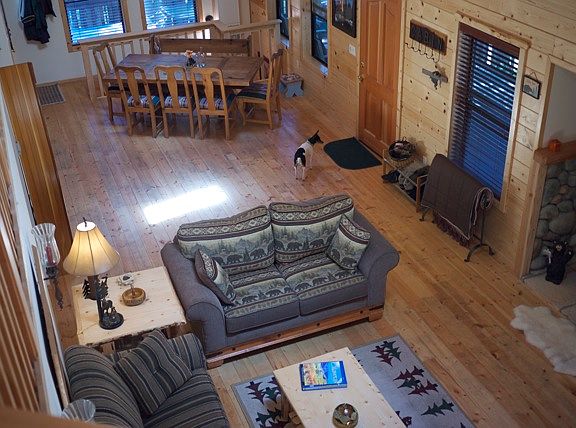 2nd image of 1333 Ponderosa Way