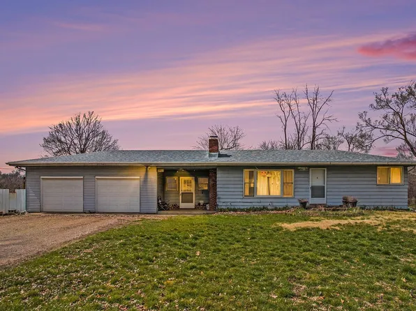 69520 Thomas Rd, White Pigeon, MI 49099