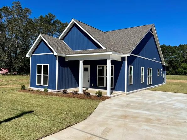 203 Creel St, Hartford, AL 36344
