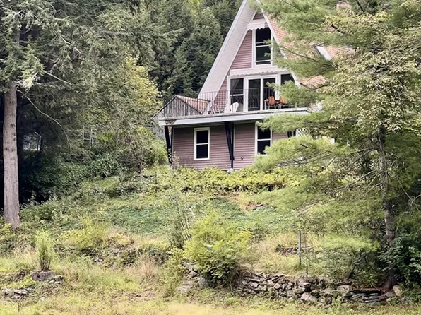 296 River Rd, Leyden, MA 01337