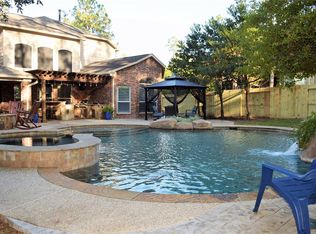 2117 Summit Mist Dr, Conroe, TX 77304
