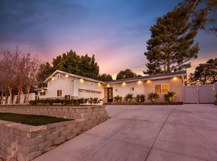 10773 Wheatland Ave, Sunland, CA 91040