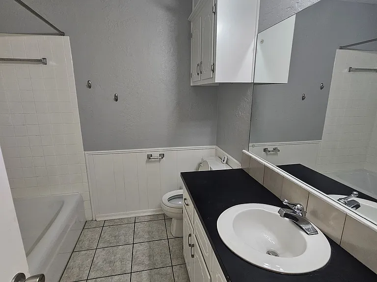 4617 NE Columbia Ave — Photo 14
