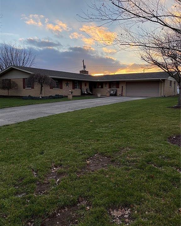 1st image of 254 Hickory Dr
