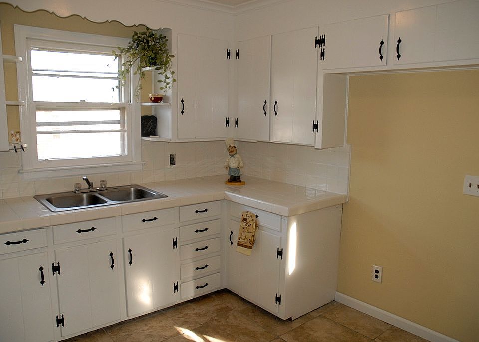 kitchen and fridge nook