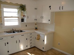 1101 Sunnyside Dr, Cayce, SC 29033