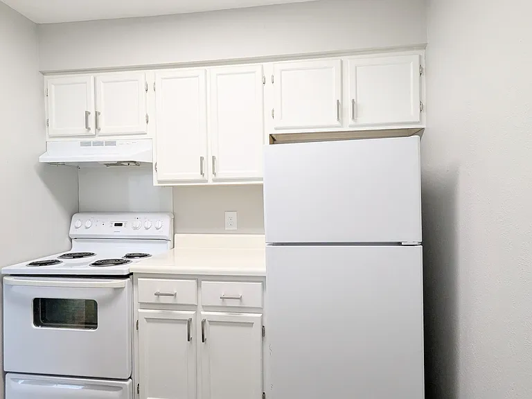 Copper Cove Apartments — Photo 42