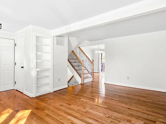 2nd image of 5725 Charstone Ct