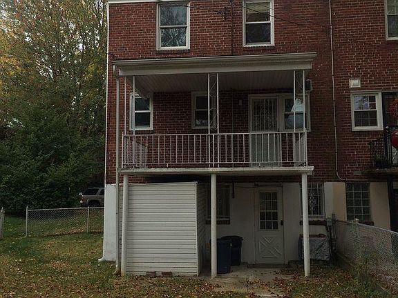 3rd image of 821 Wedgewood Rd