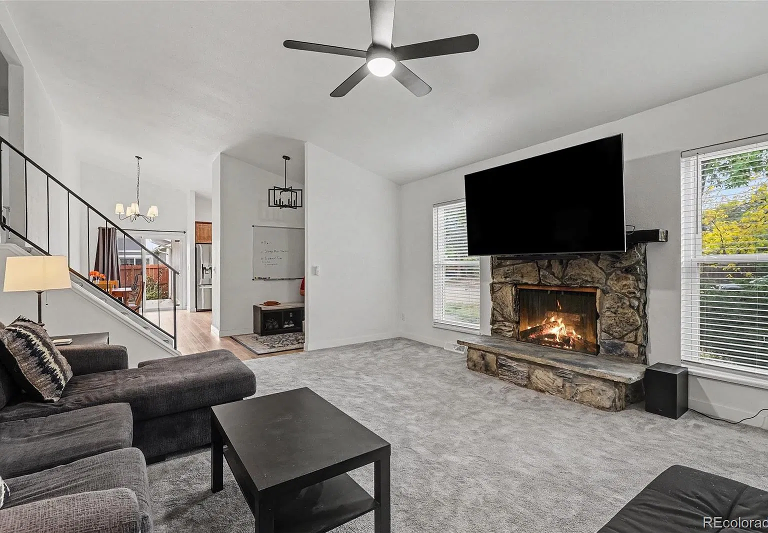 4 bed, 4.0 bath, 1944 sqft, $3,450 — Photo 2