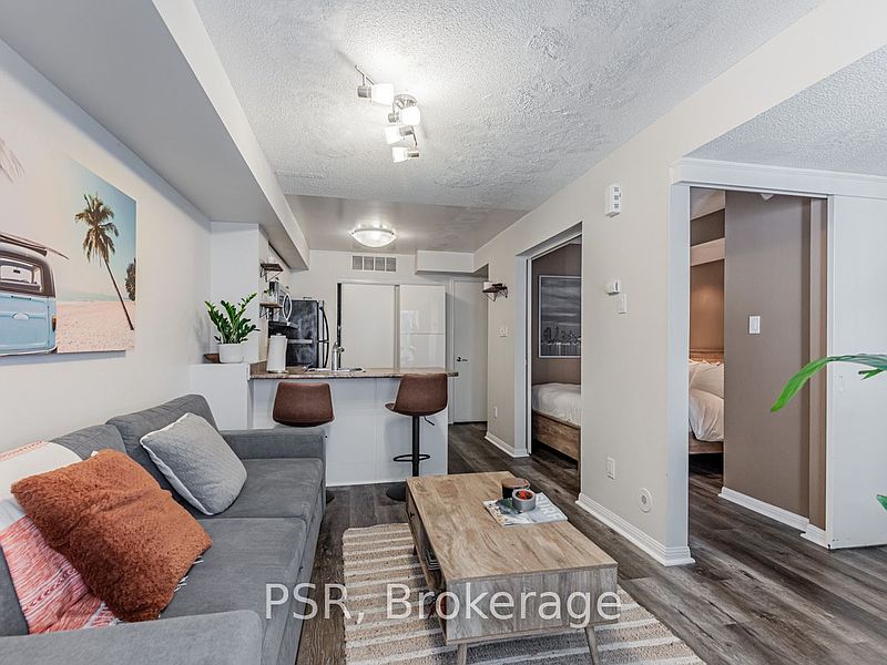 Toronto Townhouse for rent - 1 Bedroom — photo 2