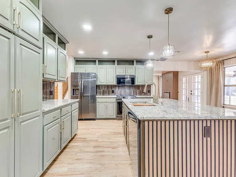6336 S 72nd East Ave — Photo 10