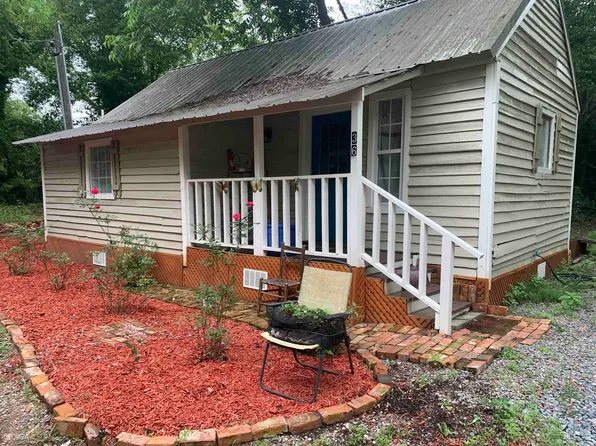 36 Grove Dr, Jeffersonville, GA 31044