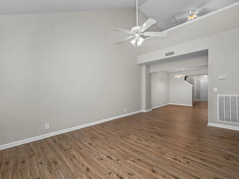 113 Lancaster Gate Pl — Photo 17