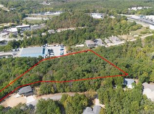 Oak Ridge Rd, Lake Ozark, MO 65049